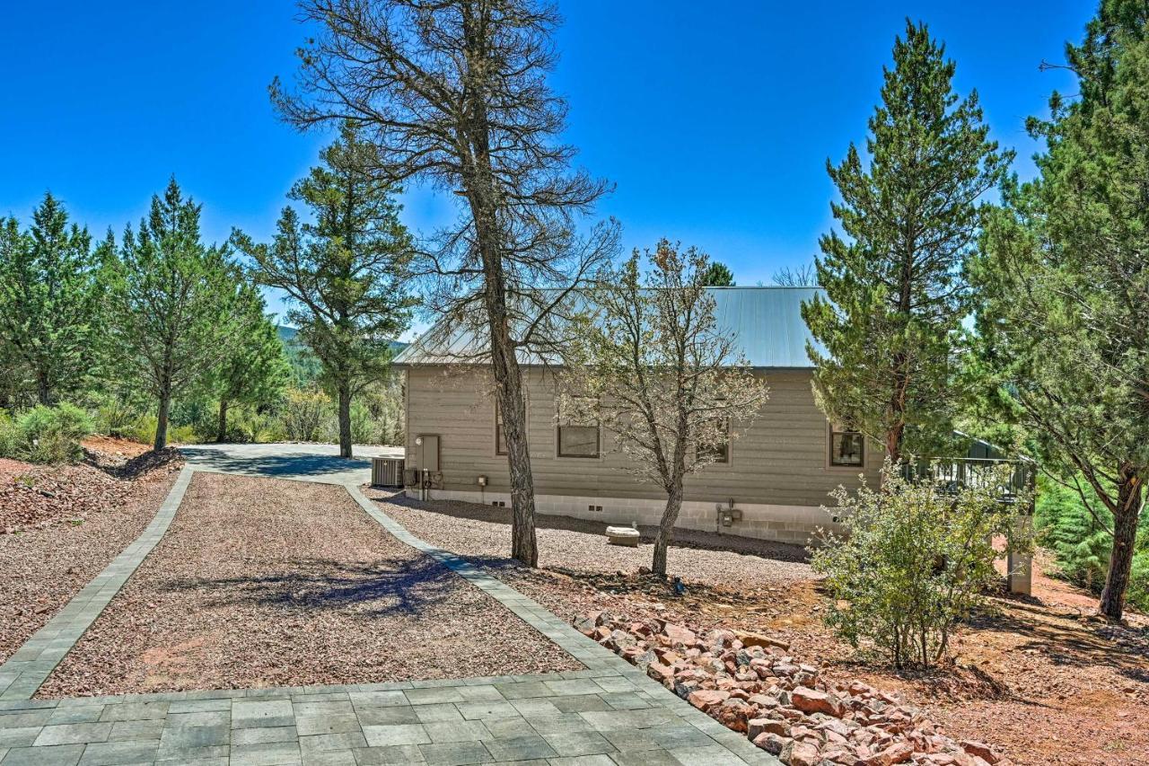 Luxe Pine Escape With Mtn Views And Gas Fire Pit! Villa Bagian luar foto